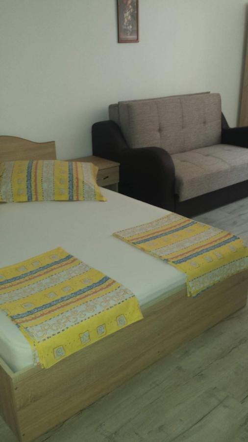Casamarinela Hotel Orşova Buitenkant foto