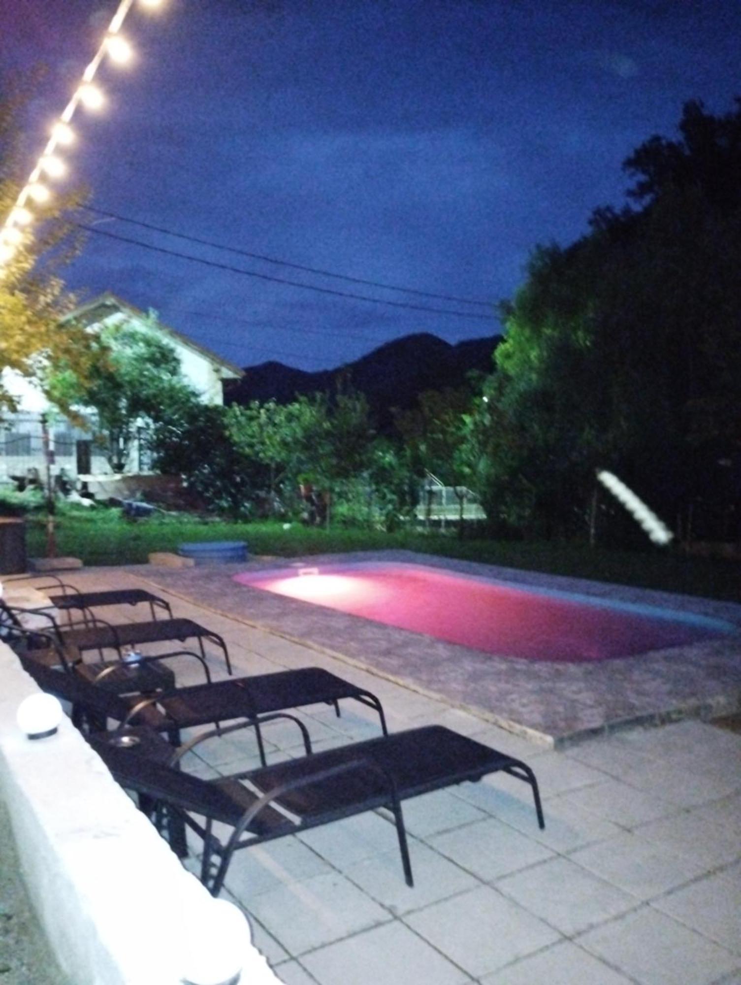 Casamarinela Hotel Orşova Buitenkant foto