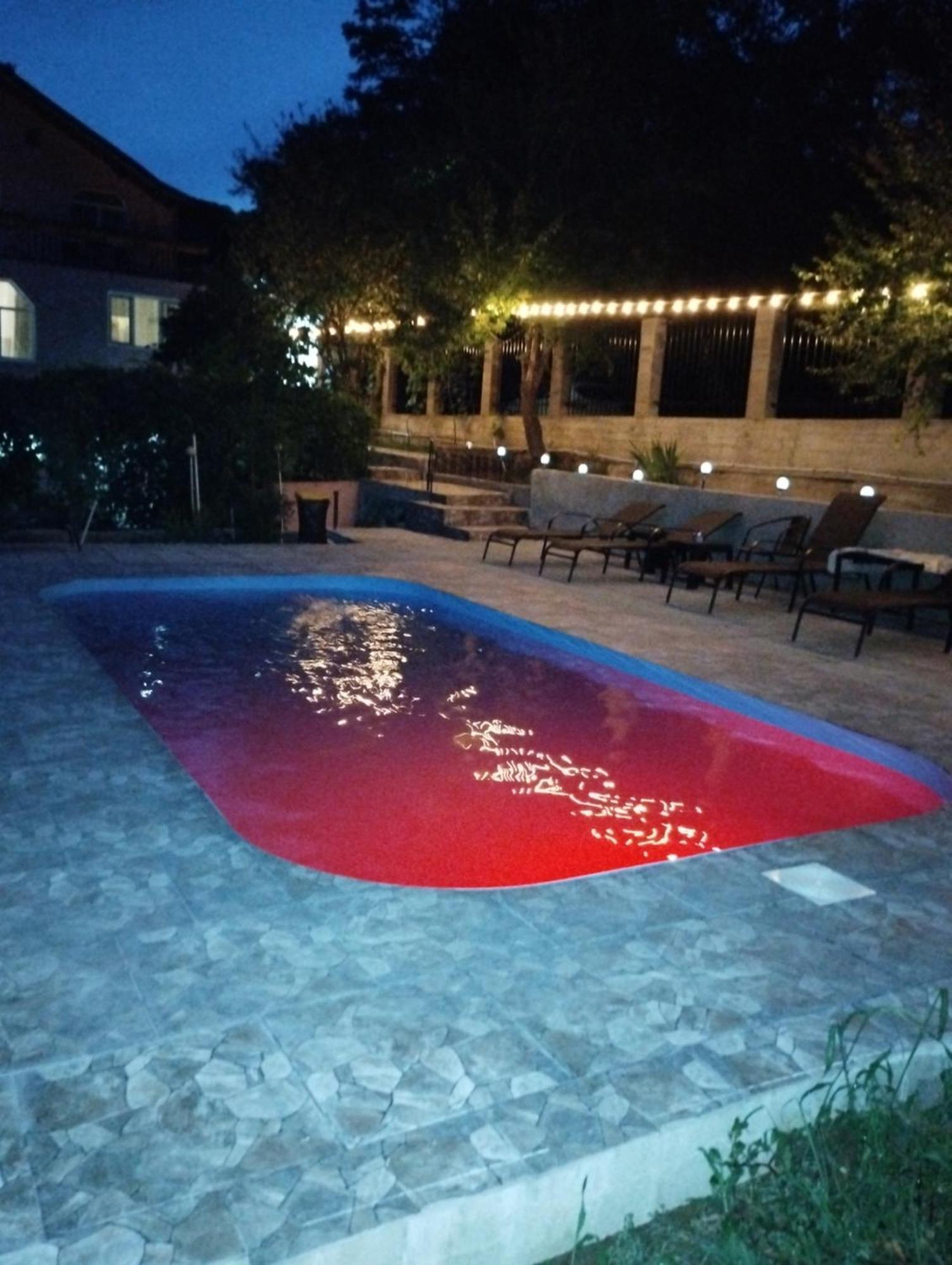 Casamarinela Hotel Orşova Buitenkant foto