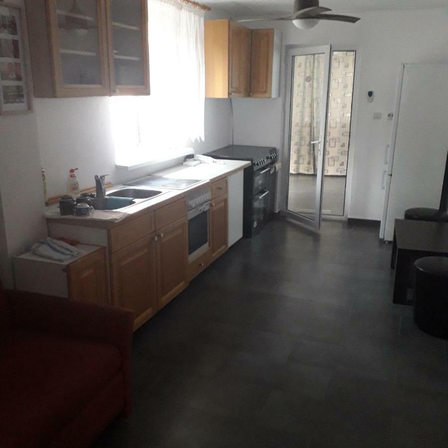 Casamarinela Hotel Orşova Buitenkant foto